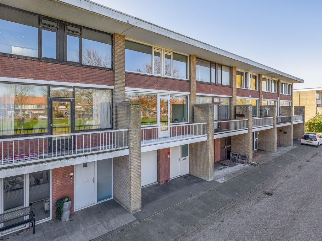 Frank van Borselenstraat 24, BRIELLE