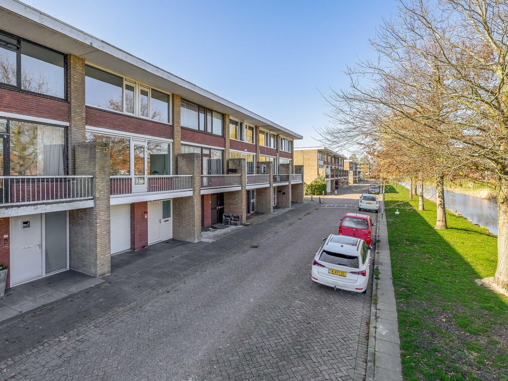 Frank van Borselenstraat 24, BRIELLE