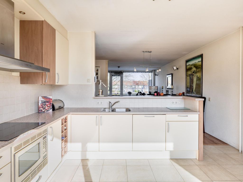 Frank van Borselenstraat 24, BRIELLE