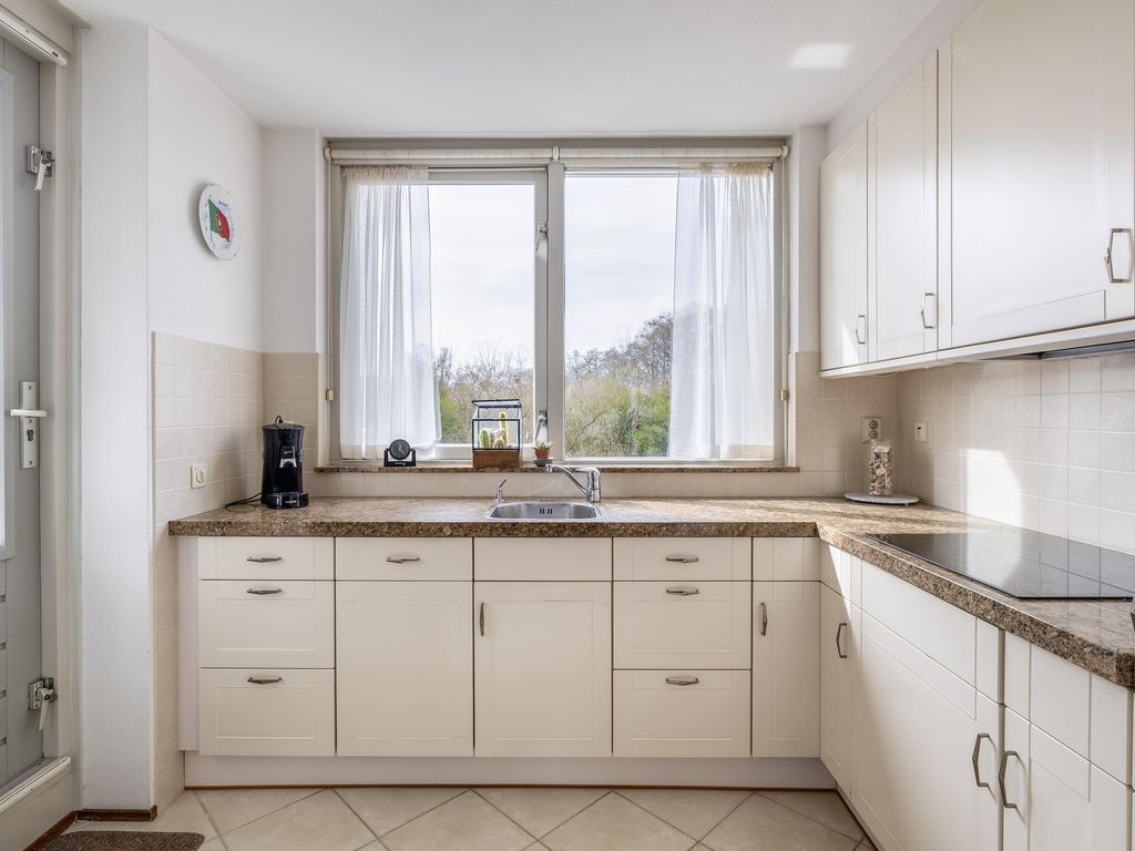 Krammer 32a, BRIELLE