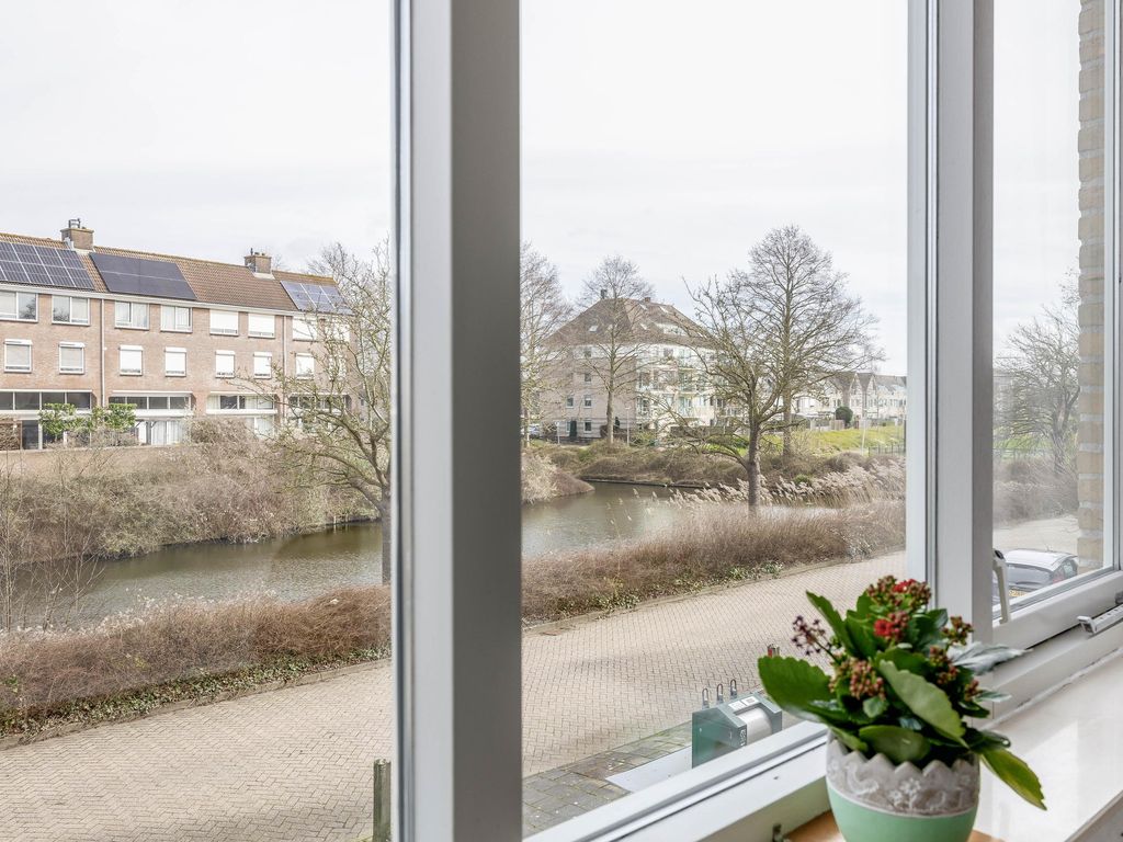 Krammer 32a, BRIELLE