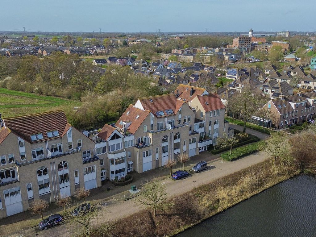 Krammer 32a, BRIELLE