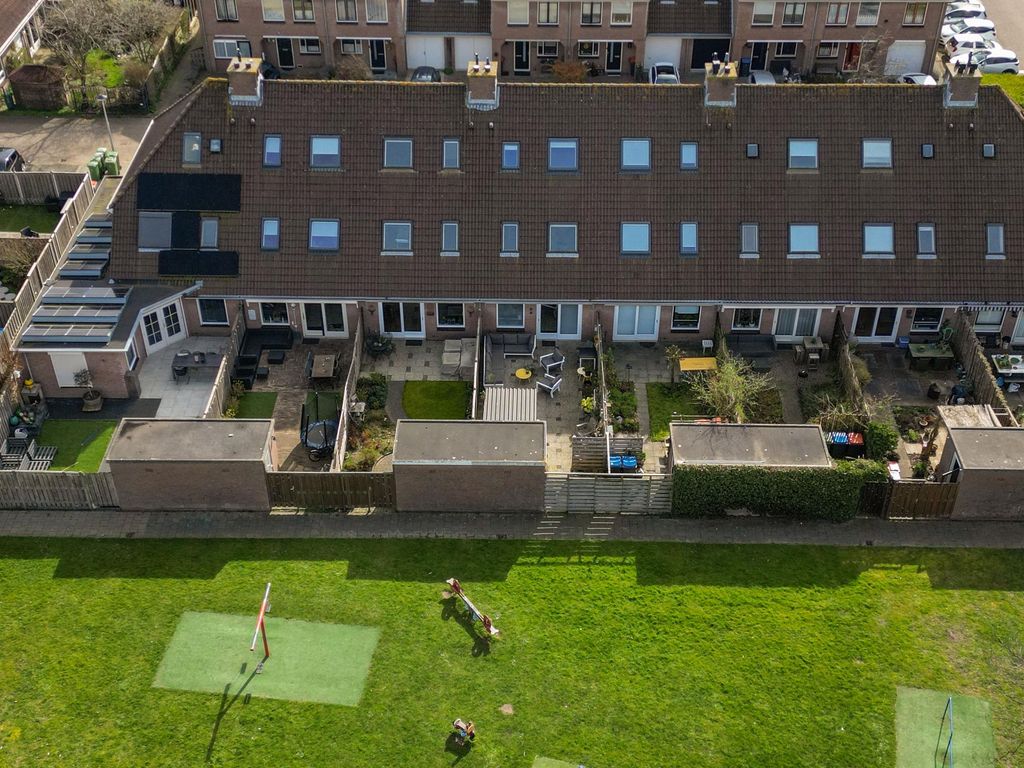 Sparregat 8, BRIELLE