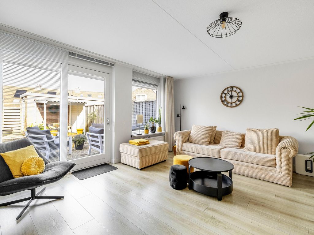 Sparregat 8, BRIELLE