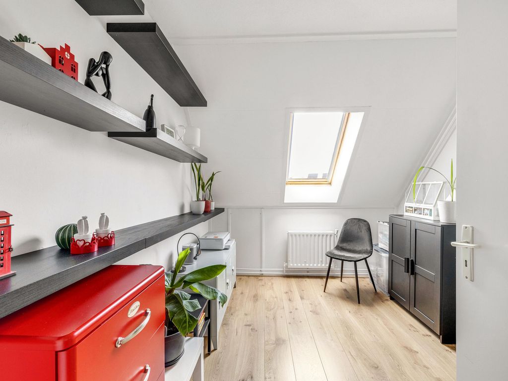 Sparregat 8, BRIELLE