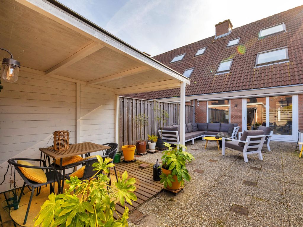 Sparregat 8, BRIELLE