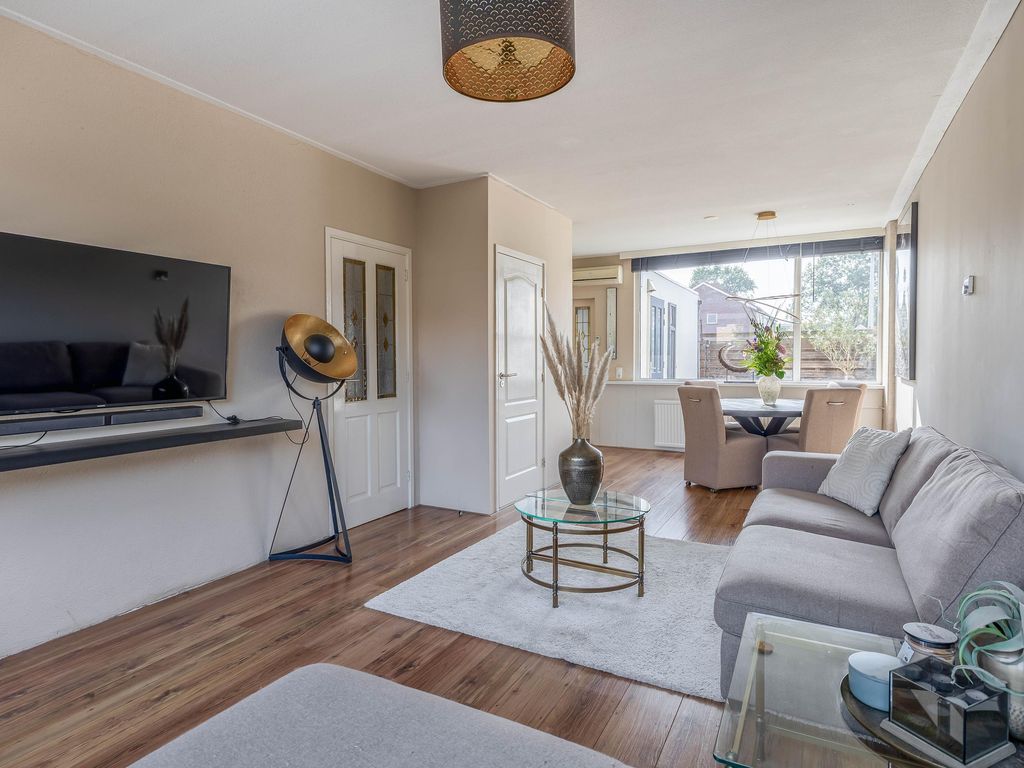 van Alkemadelaan 75, BRIELLE