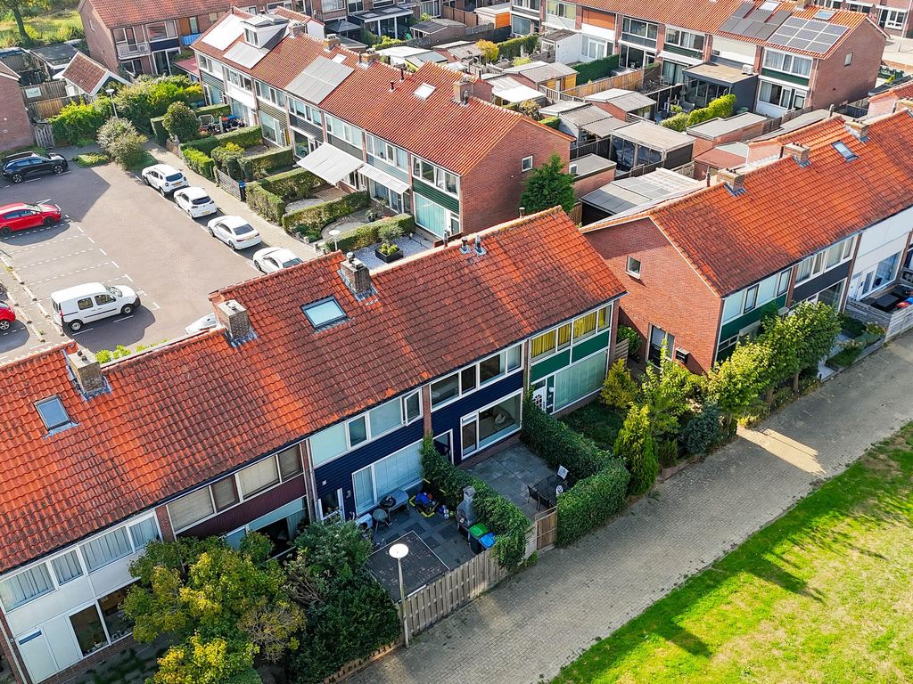 van Alkemadelaan 75, BRIELLE