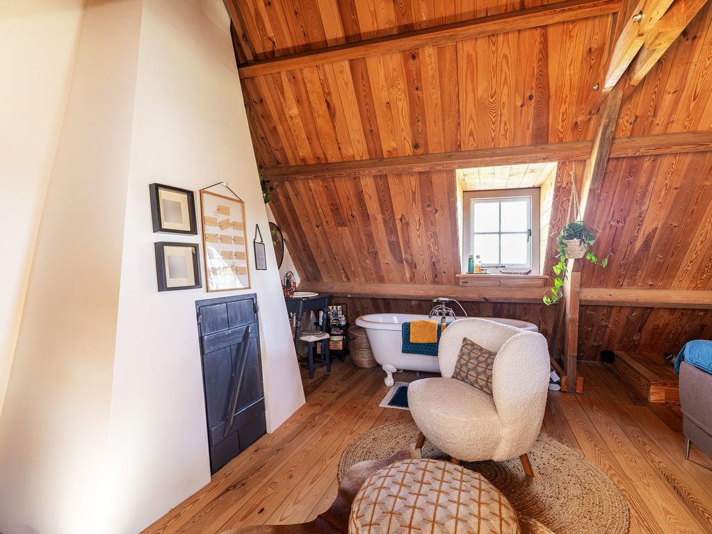 Wouddijk 12, ZWARTEWAAL