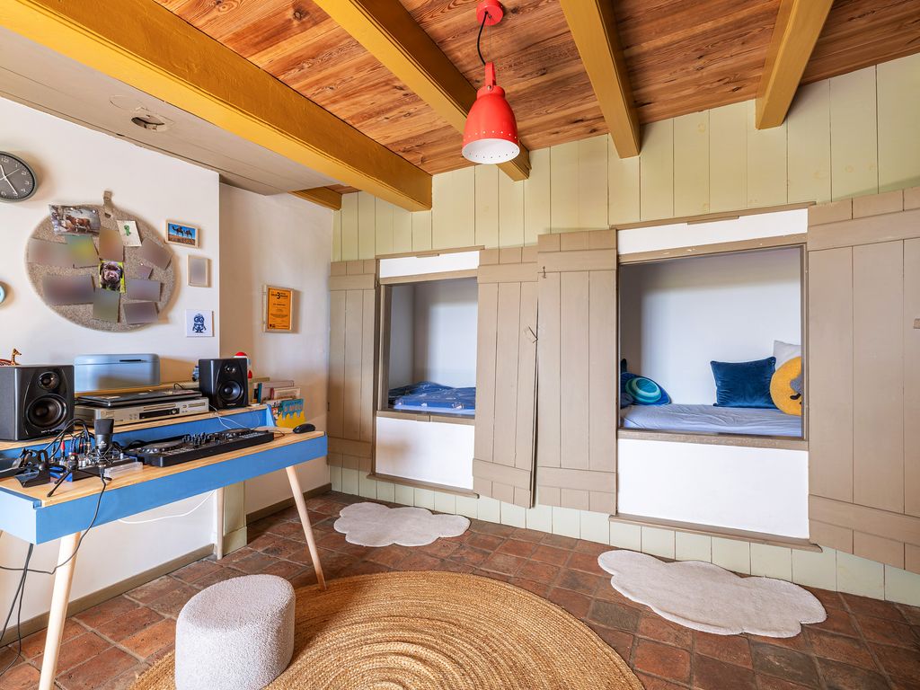 Wouddijk 12, ZWARTEWAAL