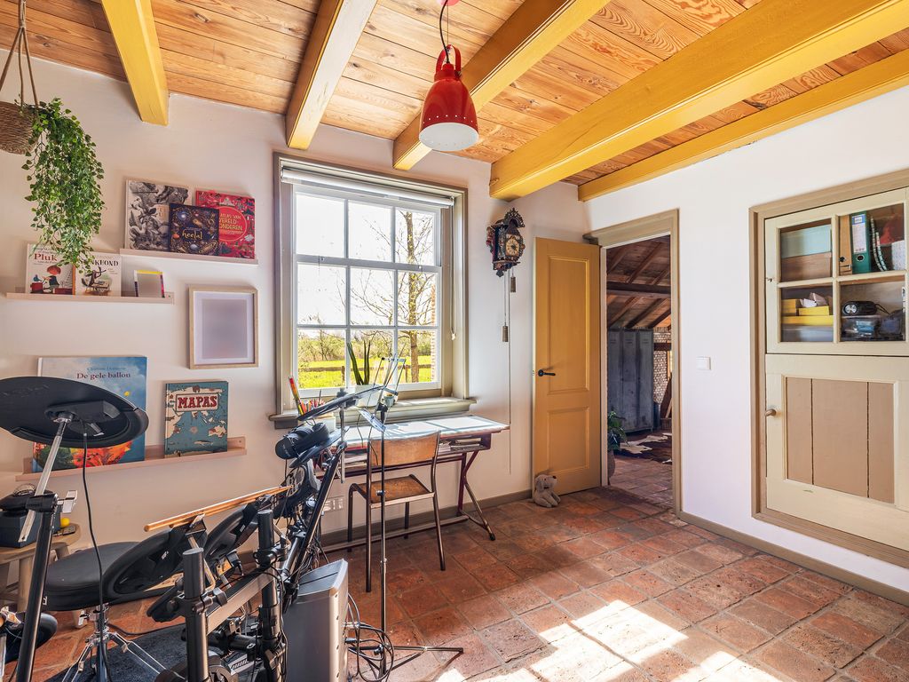 Wouddijk 12, ZWARTEWAAL