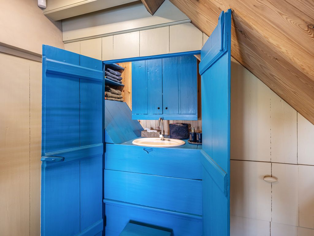 Wouddijk 12, ZWARTEWAAL