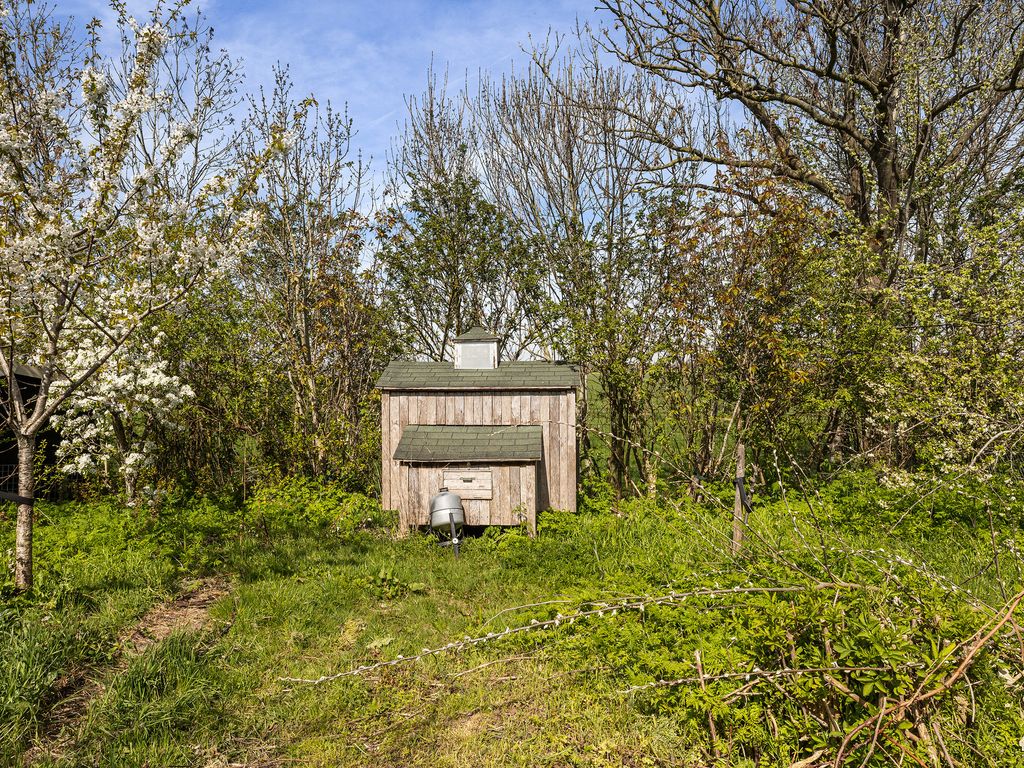 Wouddijk 12, ZWARTEWAAL