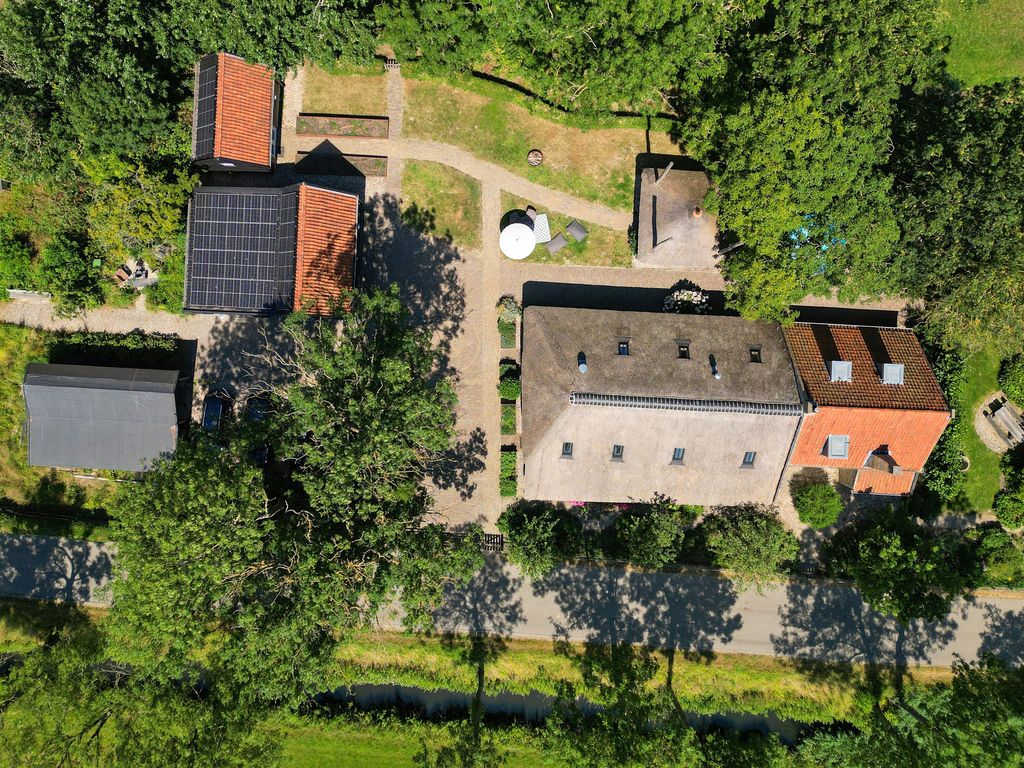Wouddijk 12, ZWARTEWAAL