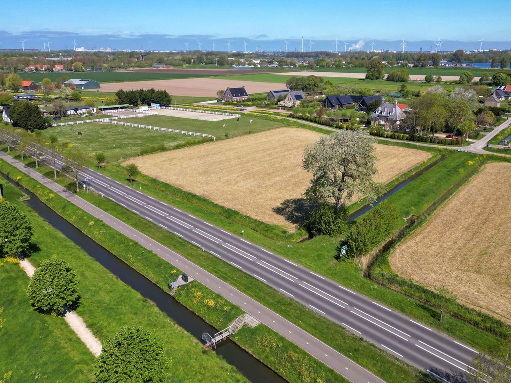 Staaldiep 3, BRIELLE