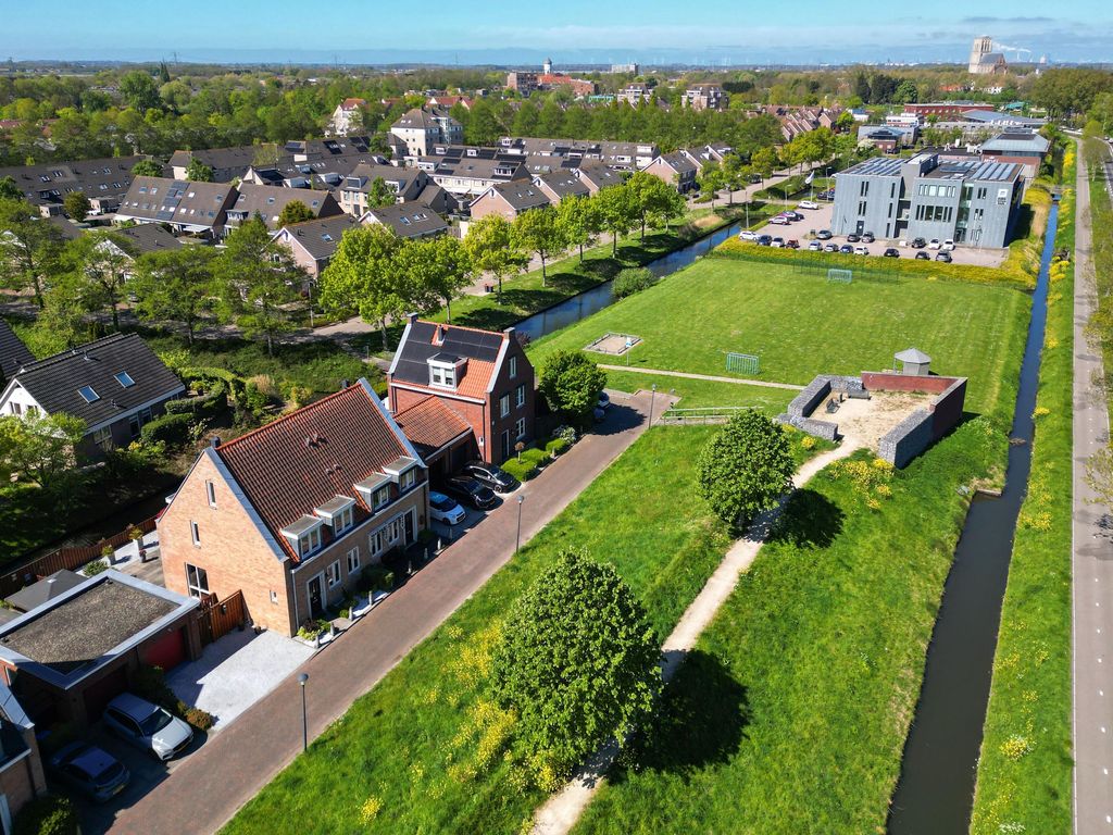 Staaldiep 3, BRIELLE