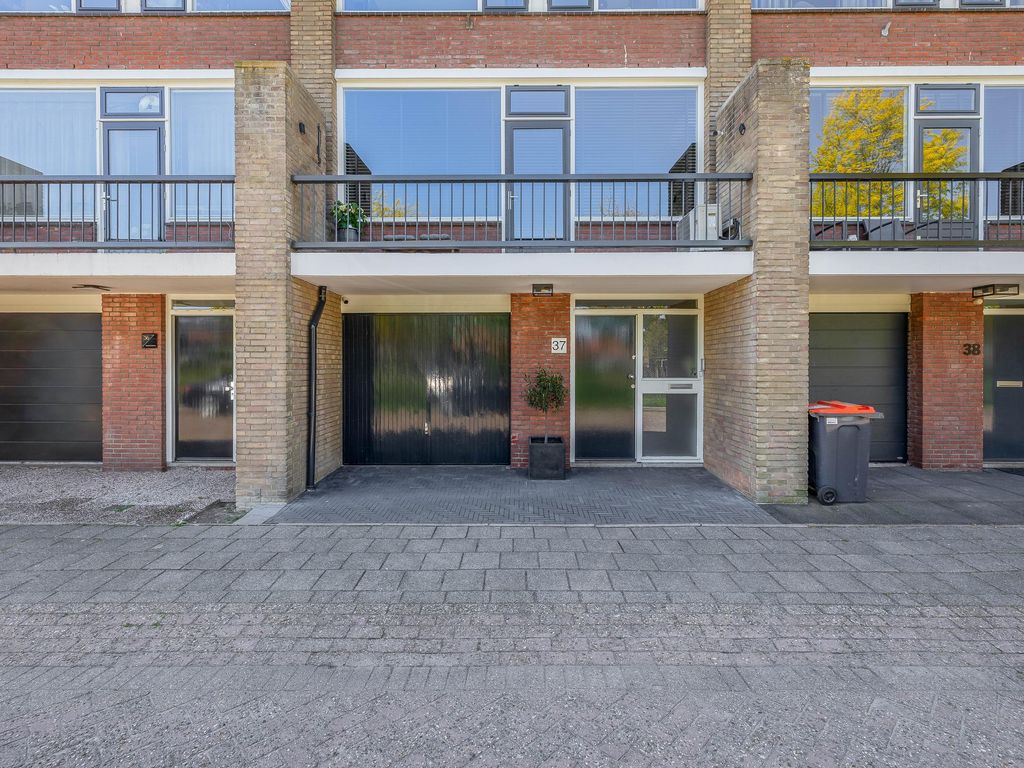 Frank van Borselenstraat 37, BRIELLE