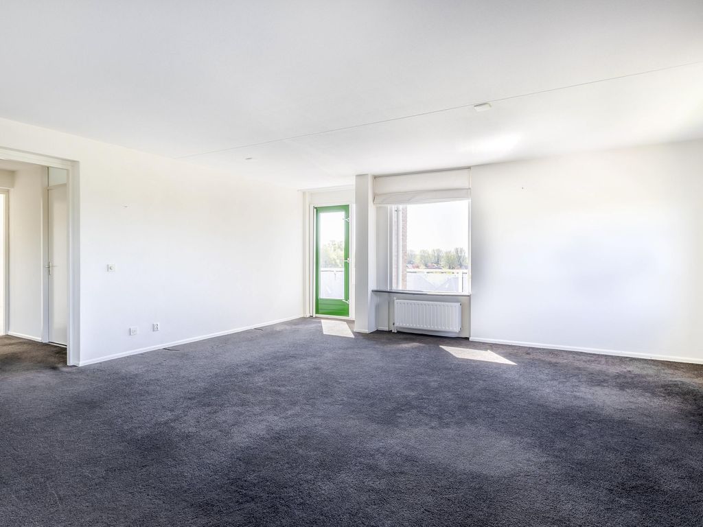 Honte 402, BRIELLE