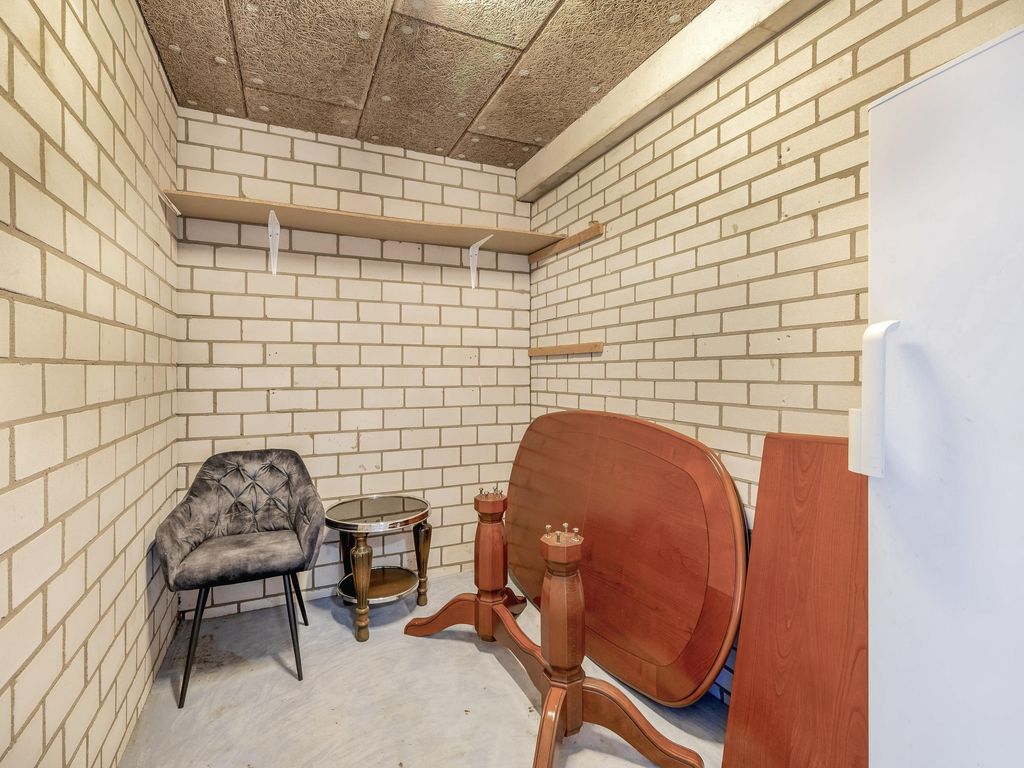 Honte 402, BRIELLE