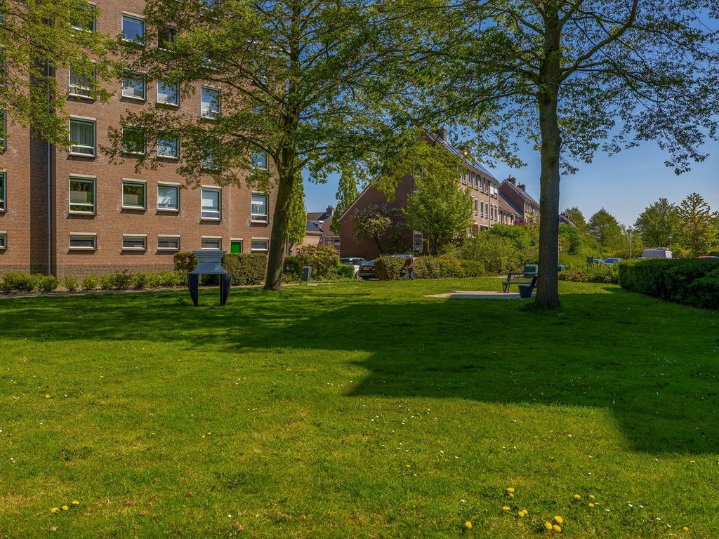 Honte 402, BRIELLE