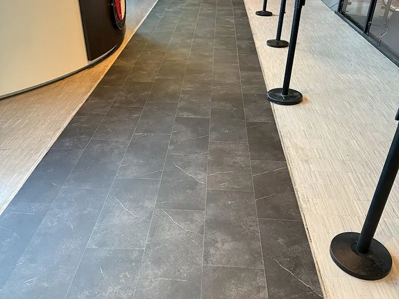 Tapijt vervangen door PVC visgraat