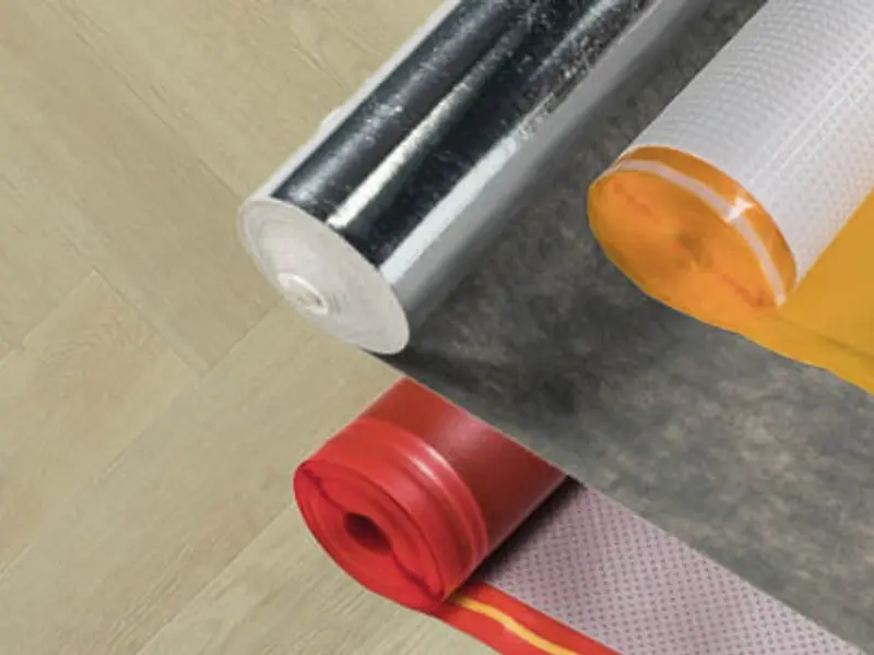 De juiste ondervloer voor laminaat, pvc of hout: waar moet je op letten?