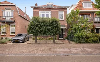 Burgemeester de Bruïnelaan 35, ZWIJNDRECHT