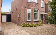 Burgemeester de Bruïnelaan 35, ZWIJNDRECHT