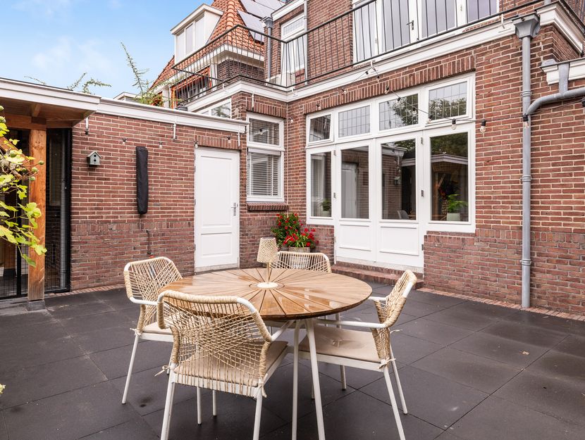 Burgemeester de Bruïnelaan 35, ZWIJNDRECHT
