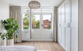 Burgemeester de Bruïnelaan 35, ZWIJNDRECHT