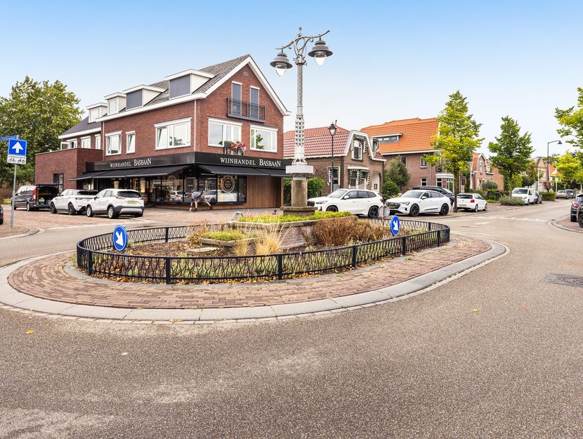 Burgemeester de Bruïnelaan 35, ZWIJNDRECHT