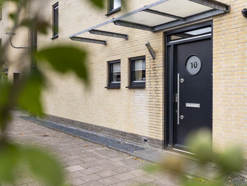 Opera 10, ZWIJNDRECHT