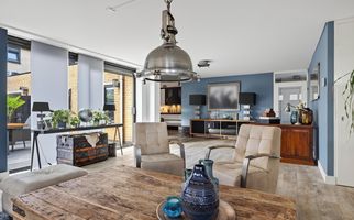 Opera 10, ZWIJNDRECHT