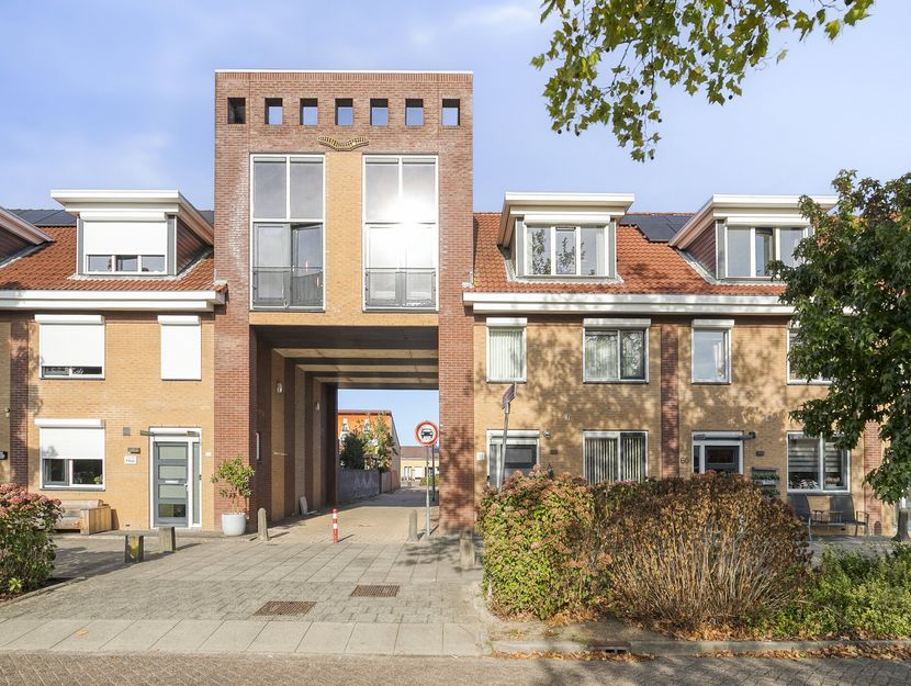 Agnes Bartoutslaan 58, HENDRIK-IDO-AMBACHT