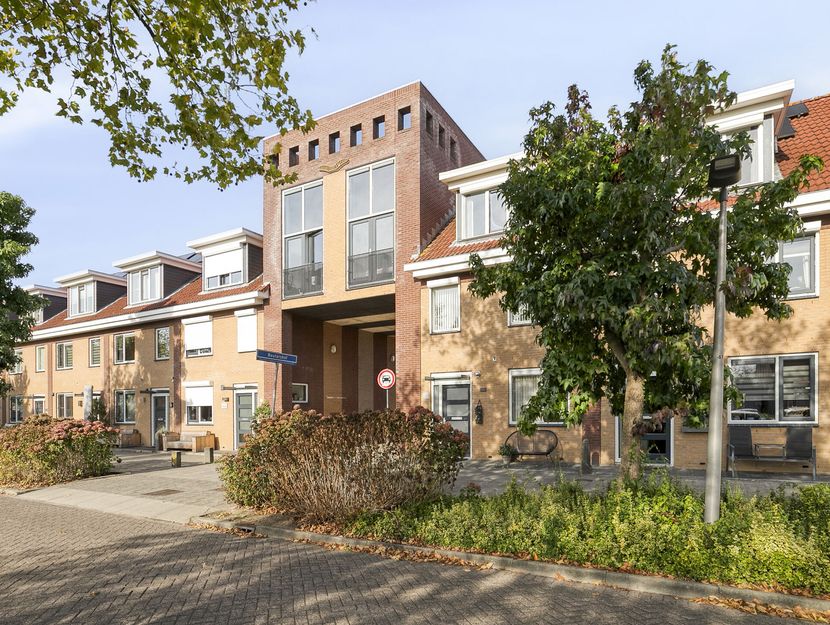 Agnes Bartoutslaan 58, HENDRIK-IDO-AMBACHT