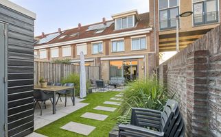 Agnes Bartoutslaan 58, HENDRIK-IDO-AMBACHT