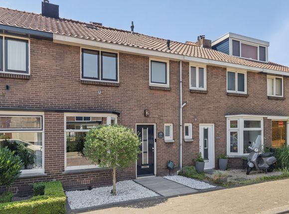 Prins Bernhardstraat 28