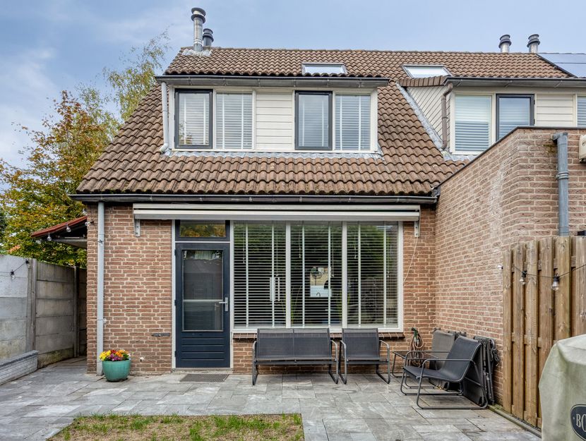 Smidshoef 15, HENDRIK-IDO-AMBACHT
