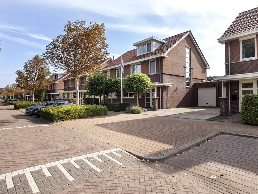 Hoogveen 64, HENDRIK-IDO-AMBACHT