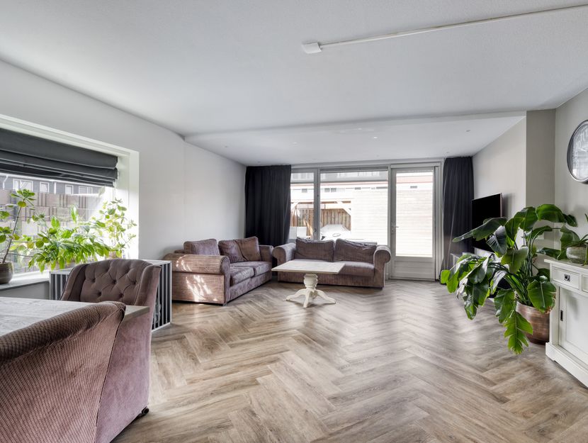 Oeverwal 3, HENDRIK-IDO-AMBACHT