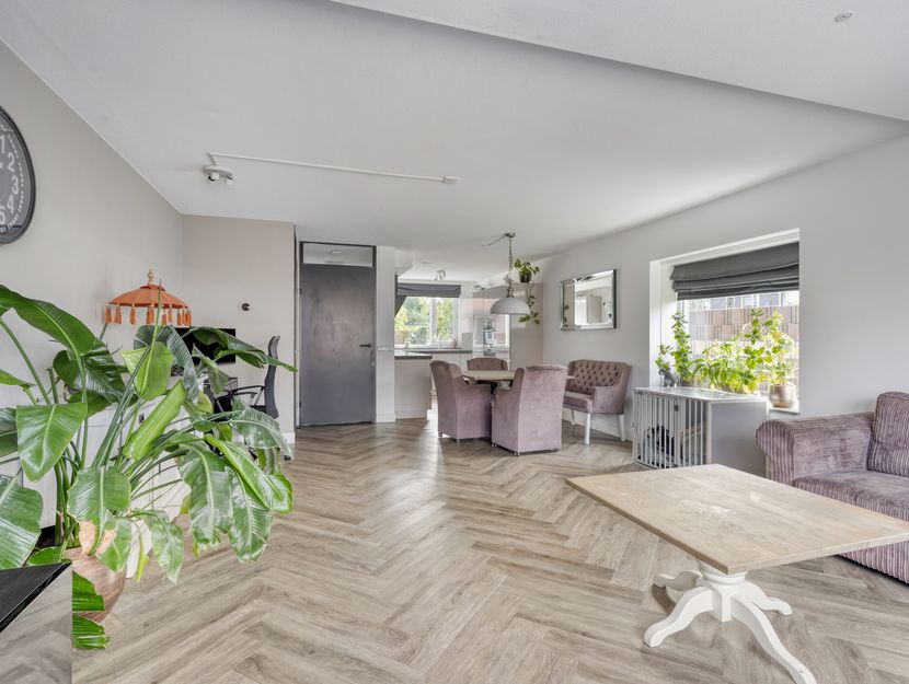 Oeverwal 3, HENDRIK-IDO-AMBACHT