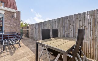 Oeverwal 3, HENDRIK-IDO-AMBACHT