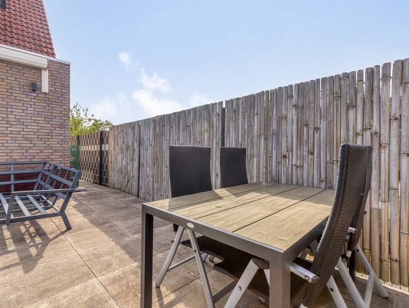 Oeverwal 3, HENDRIK-IDO-AMBACHT