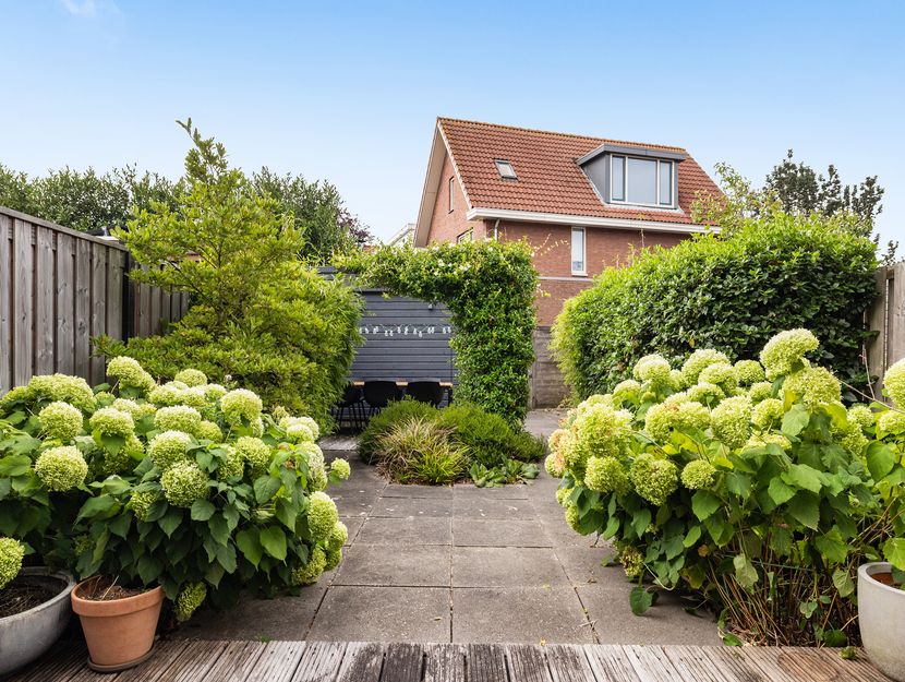 Hooftlaantje 120, HENDRIK-IDO-AMBACHT