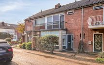 Warmoeziershof 3, HENDRIK-IDO-AMBACHT