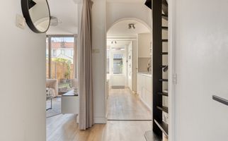 Warmoeziershof 3, HENDRIK-IDO-AMBACHT