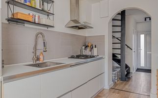 Warmoeziershof 3, HENDRIK-IDO-AMBACHT