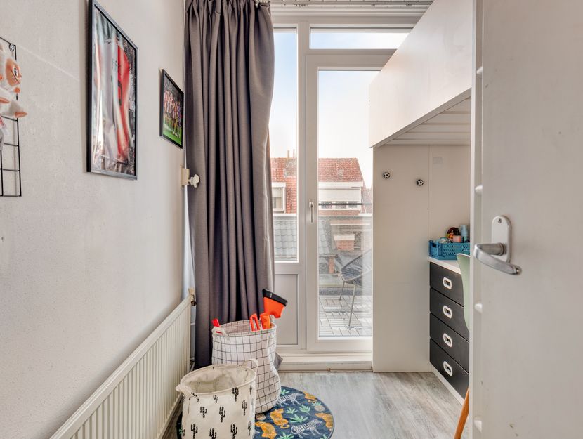 Warmoeziershof 3, HENDRIK-IDO-AMBACHT