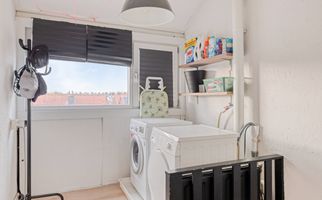 Warmoeziershof 3, HENDRIK-IDO-AMBACHT