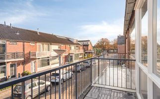 Warmoeziershof 3, HENDRIK-IDO-AMBACHT